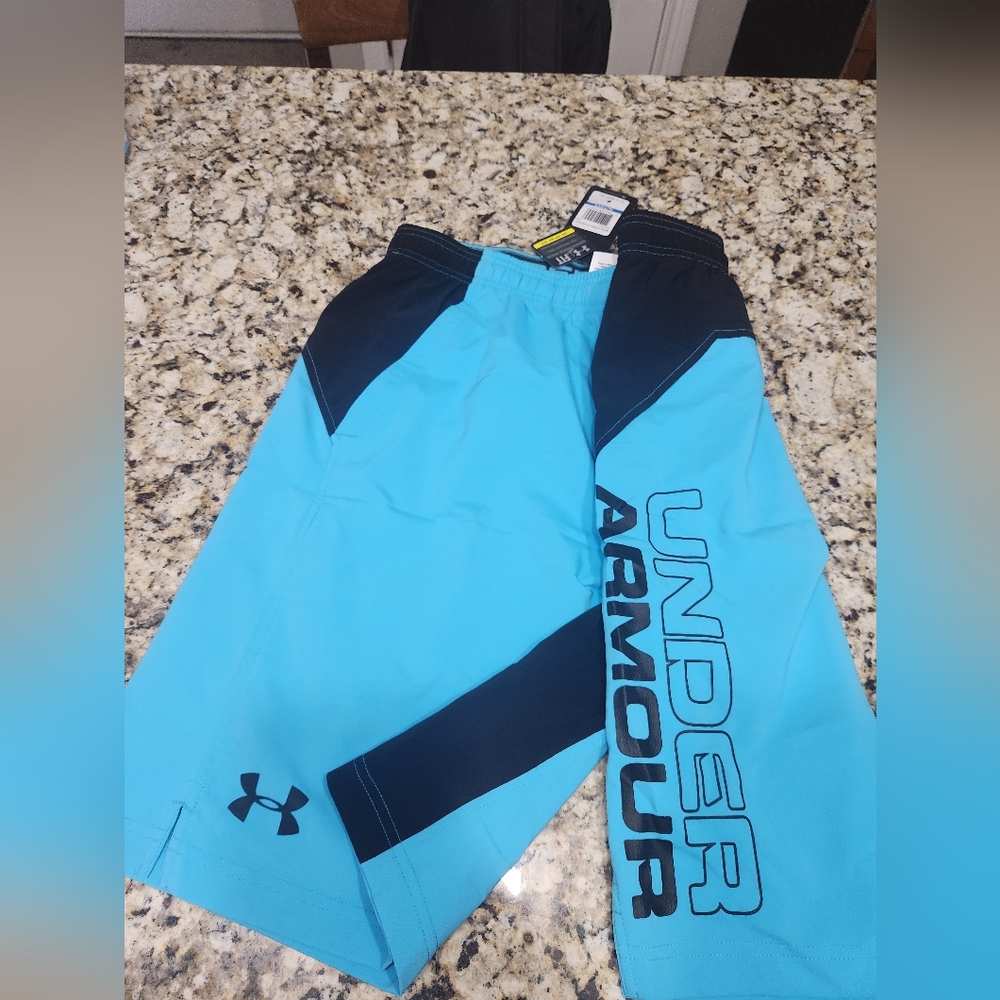 Under Armour Short